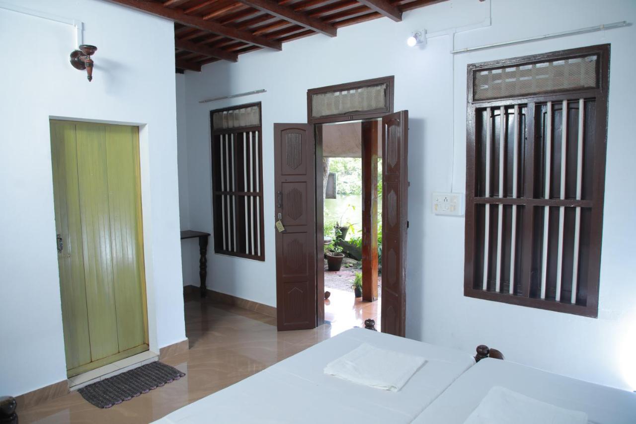 Malayalam Lake Resort Alappuzha Dış mekan fotoğraf