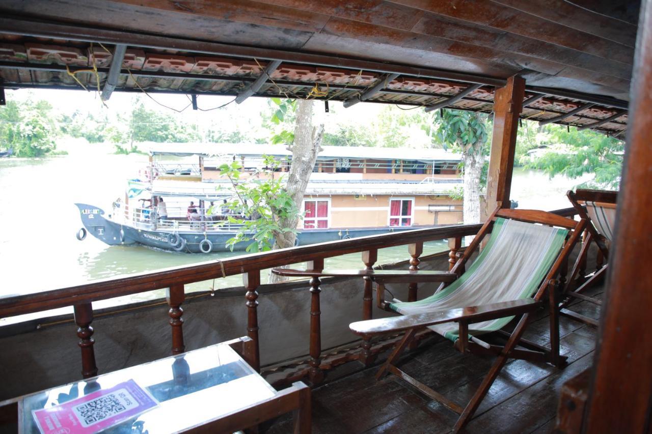Malayalam Lake Resort Alappuzha Dış mekan fotoğraf