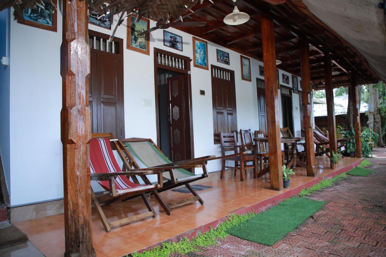 Malayalam Lake Resort Alappuzha Dış mekan fotoğraf