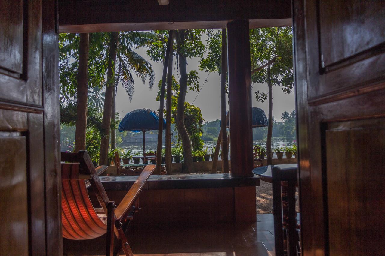 Malayalam Lake Resort Alappuzha Dış mekan fotoğraf